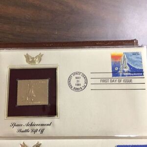 Space achievement, shuttle lift off first day issue 22 karat gold stamp